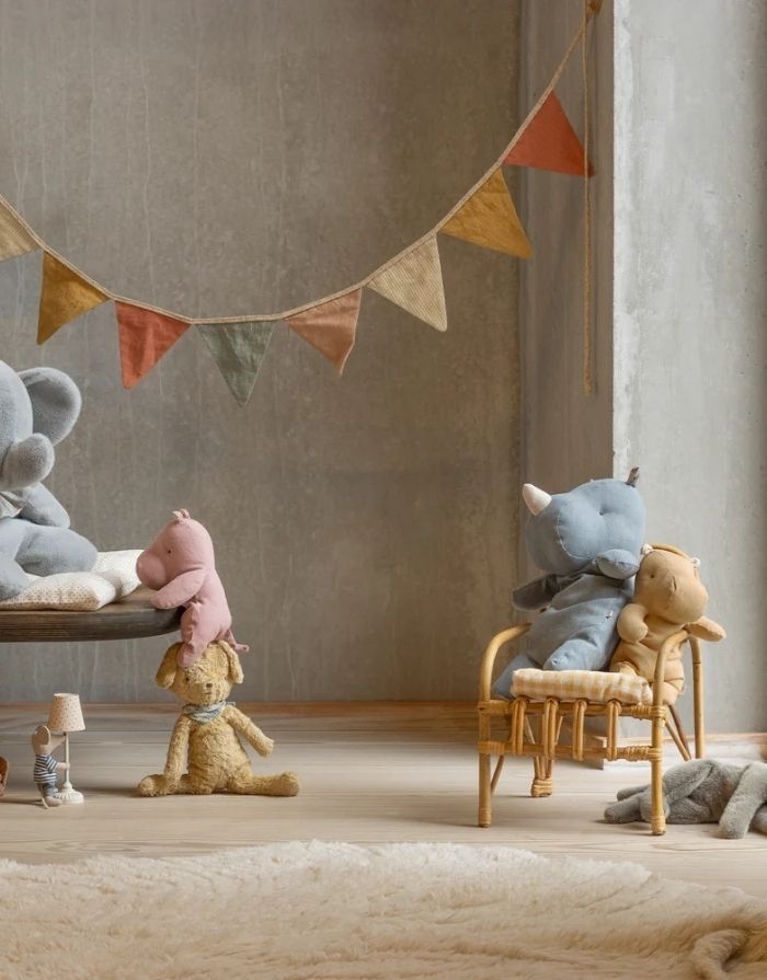 Maileg Safari Friends Nashorn Medium Staubblau Kuscheltier aus Baumwolle Kinder und Babys
