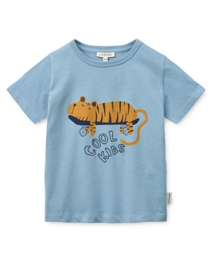 APIA Kurzarm-T-Shirt aus Bio-Baumwolle in Tiger und Beach Blue von Liewood