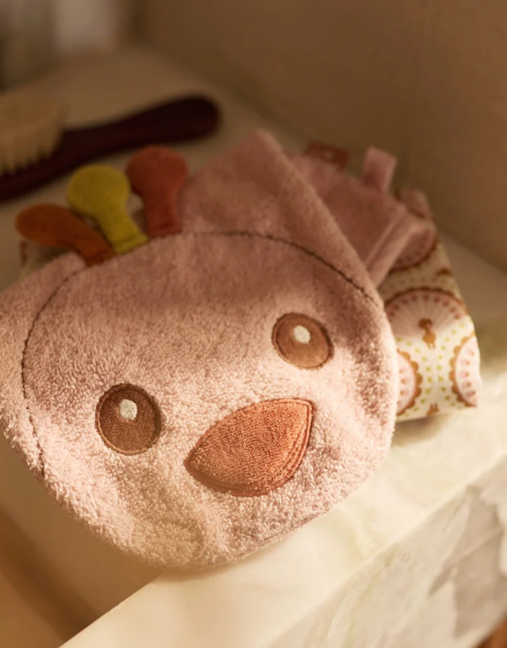 Weicher Waschlappen von Jollein aus 100 Prozent Baumwoll-Frottee mit niedlichem Design für Babys und Kleinkinder.