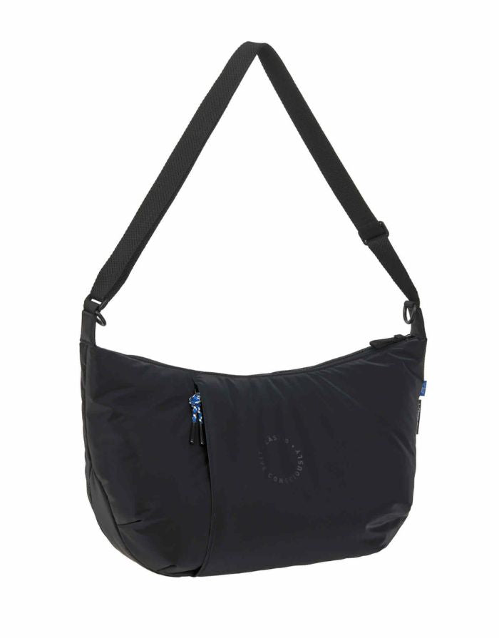 LÄSSIG Lunua Wickeltasche in Schwarz – große Bum Bag mit Wickelzubehör, wasserabweisendem Fach, vegan, recycelt & pfc-frei, mit Neon-Details und Kinderwagenhaken.