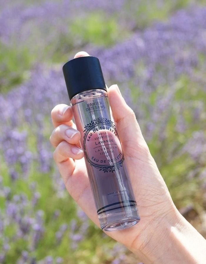  Eau de Toilette Ätherisches Lavendelöl 50ml von Panier des Sens, blumig-frischer, beruhigender Duft mit Lavendel, Patschuli und weißem Moschus
