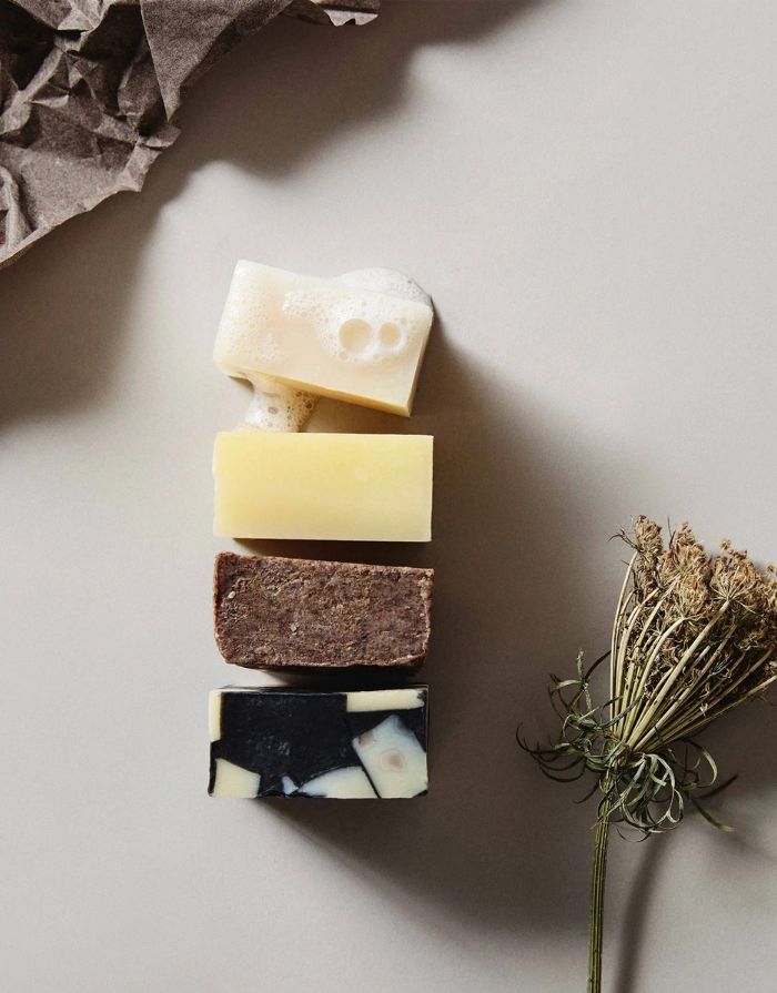Amalie Rosalie vegane Seife mit Lavendelöl aus biologischen Pflanzenölen für Hände und Körper.