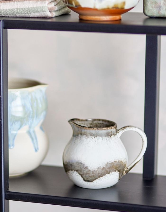Graues Steingut-Milchkännchen mit reaktiver Glasur von Bloomingville