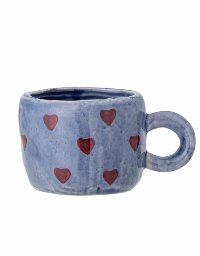 Kleine blaue Steingut-Tasse mit roten Herzen von Bloomingville MINI