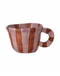 Bunte Steingut-Tasse mit handbemalten Streifen von Bloomingville