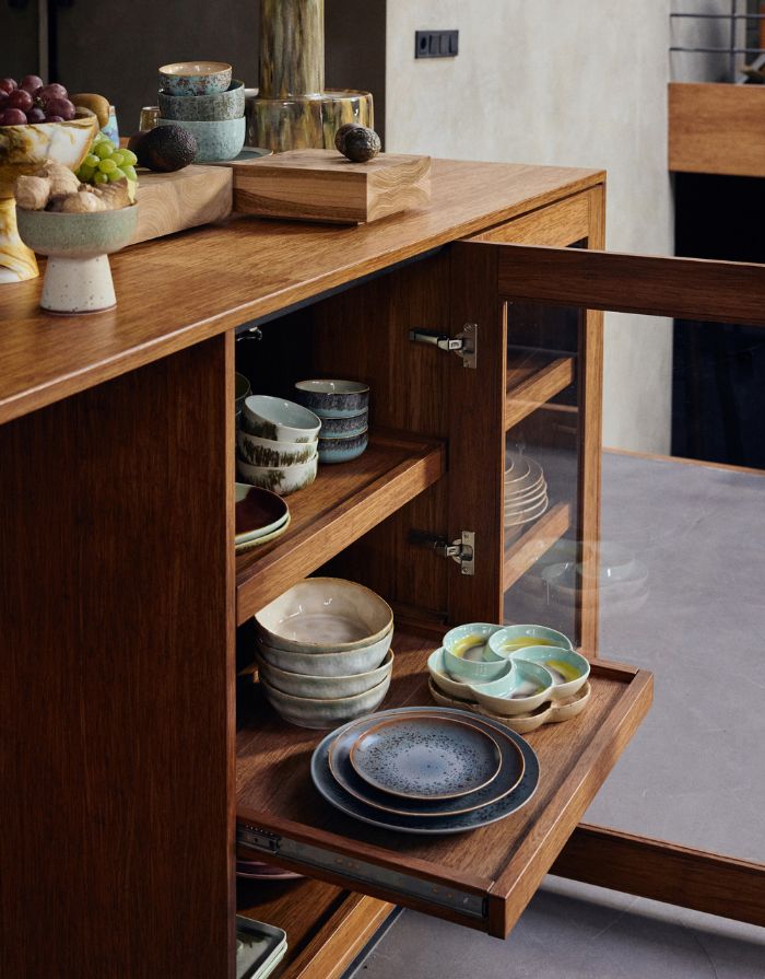 Teller Side Plate von Hkliving mit 22cm Durchmesser und in der Fabe Dunkelblau gesprenkelt mit braunem Rand
