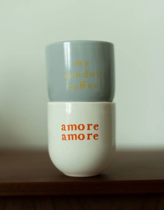 SISI House of Style Becher Amore Amore weiß mit orangem Schriftzug, handgefertigt, 8 x 8 x 8 cm.
