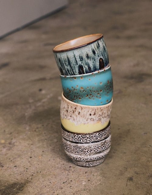 HKliving 70s Ceramics Café Cup aus glasiertem Steingut mit mehrfarbiger Retro-Glasur.