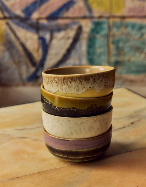 Mehrfarbige HKliving 70s Ceramics Tapas Schale aus glasiertem Steingut für Dips, Oliven und kleine Snacks.