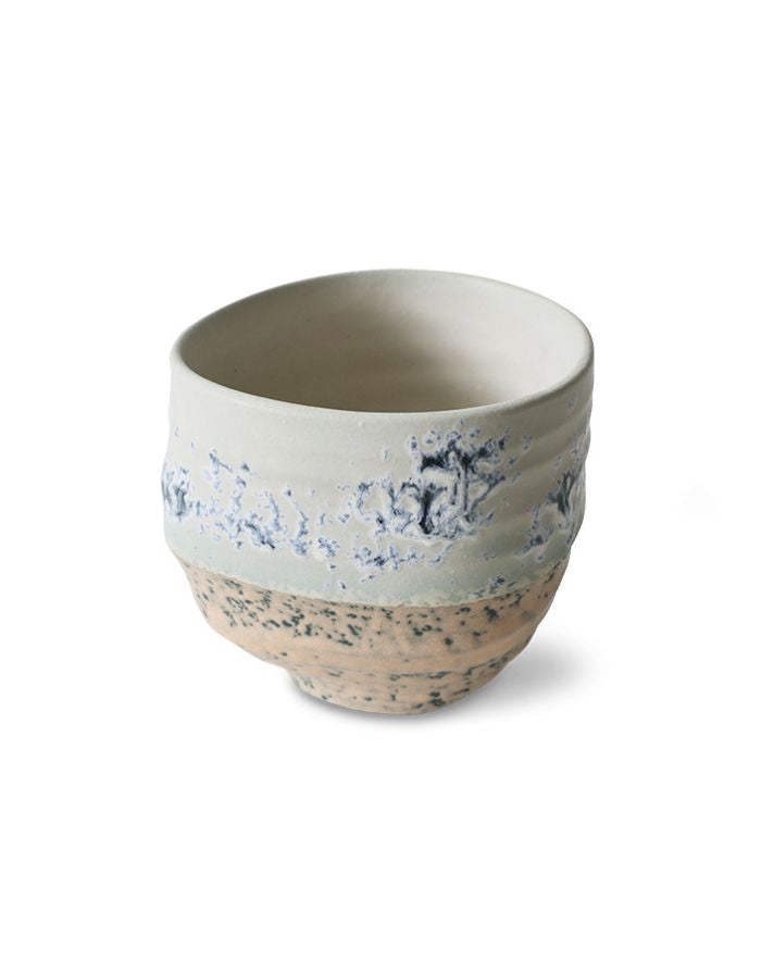 Tasse Artist Fused von hkliving – handbemalte Steinzeug-Tasse im Unikat-Look