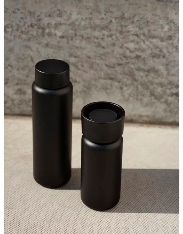 Thermobecher mit zwei Deckeln 400ml I Black