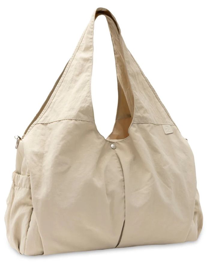 Jollein Urban Wickeltasche mit wasserabweisender Oberfläche und vielen praktischen Fächern.