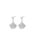 Silberne Ohrringe in Gingko Blatt Form von Pernille Corydon