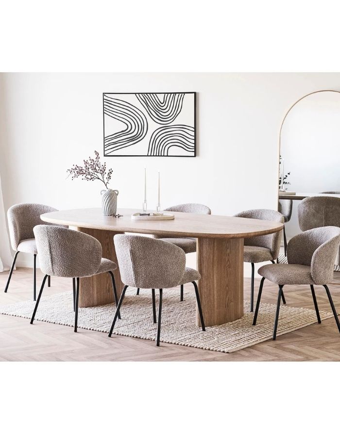 House Nordic Keramikvase Blau/Weiß mit Linienstruktur und zwei Henkeln, 22 cm hoch.