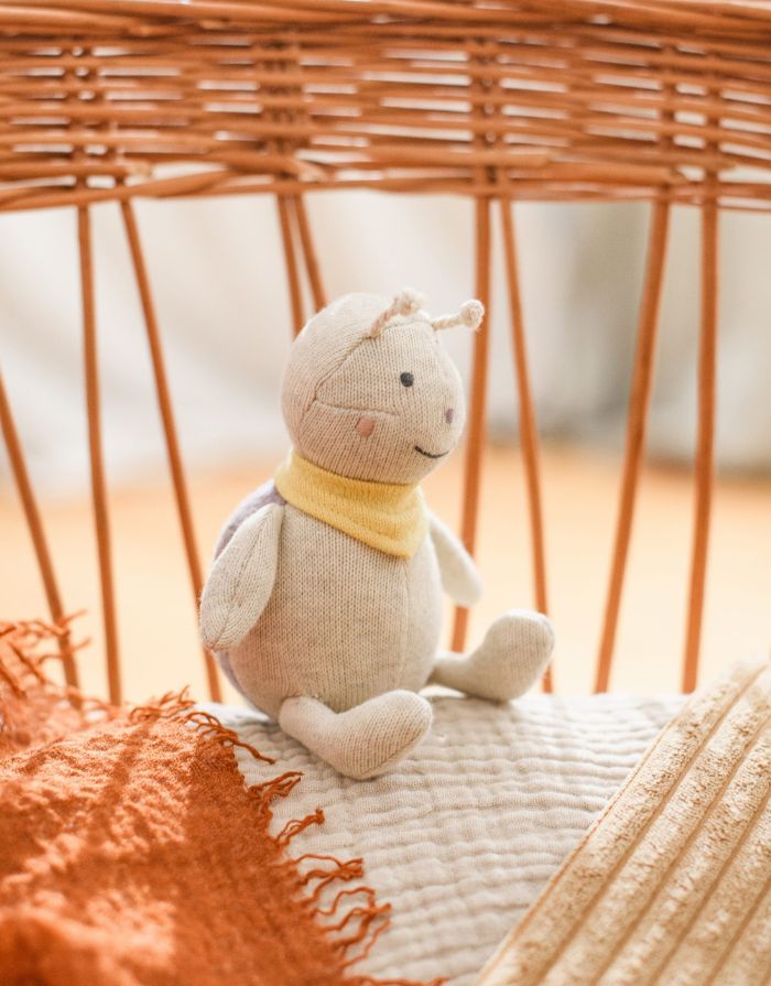 Babyrassel Marienkäfer I Creme/Flieder/Zitronengelb