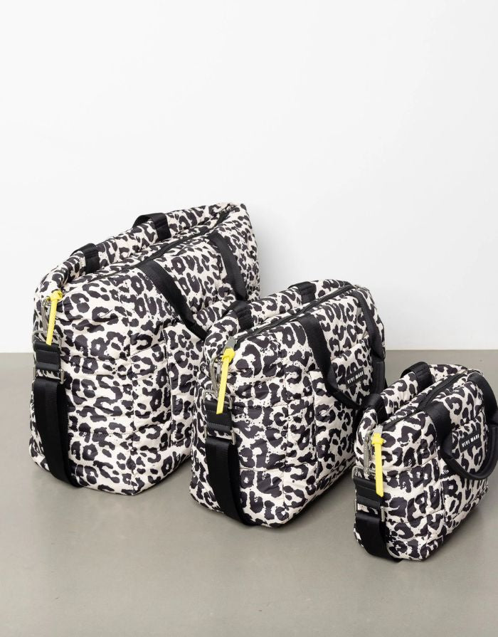 Padded Tote Bag Large I Leo Splashes Black/Sand