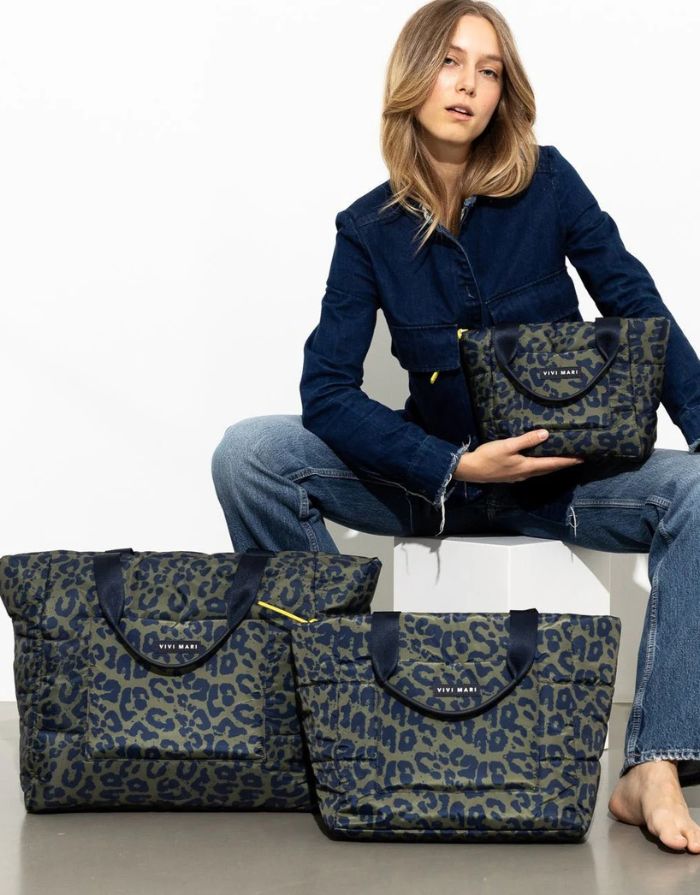 Padded Tote Bag Large I Leo Splashes Navy/Olive