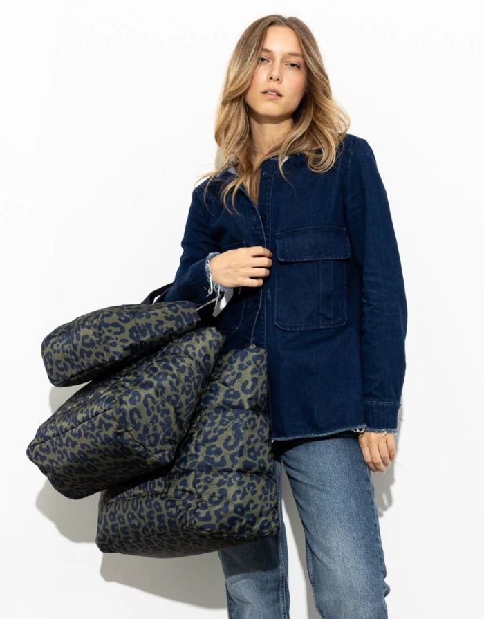 Padded Tote Bag Large I Leo Splashes Navy/Olive
