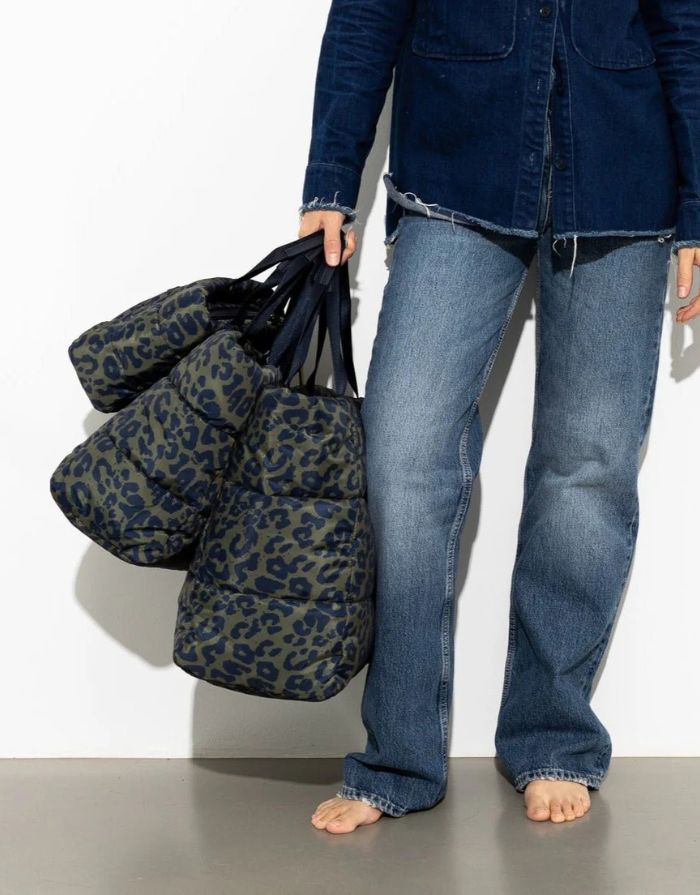 Padded Tote Bag Large I Leo Splashes Navy/Olive