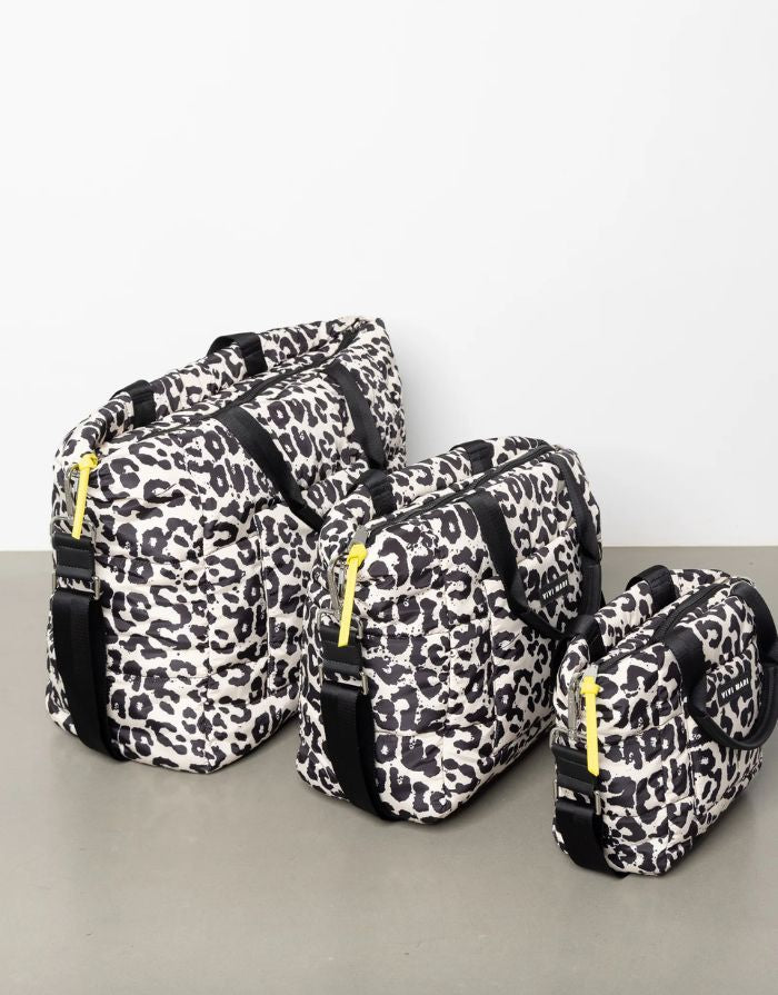 Padded Tote Bag Small I Leo Splashes Black/Sand