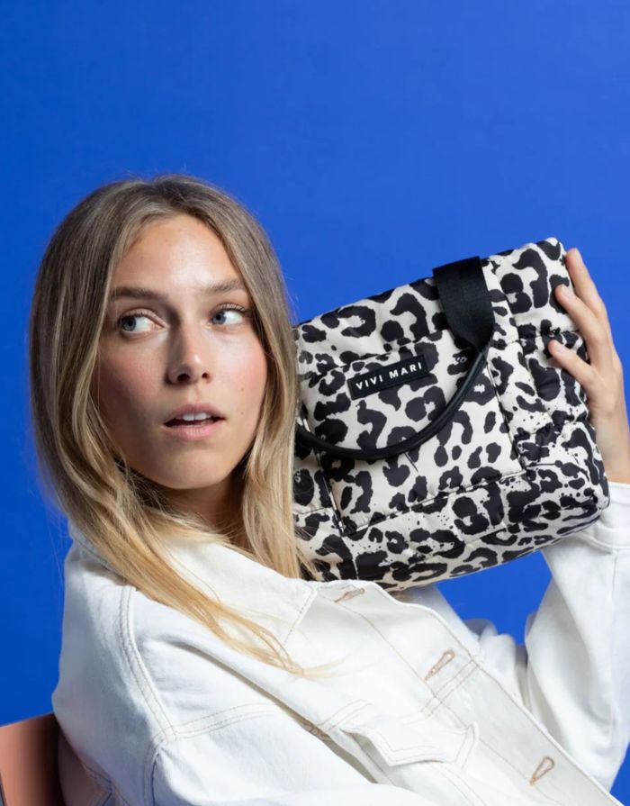 Padded Tote Bag Small I Leo Splashes Black/Sand