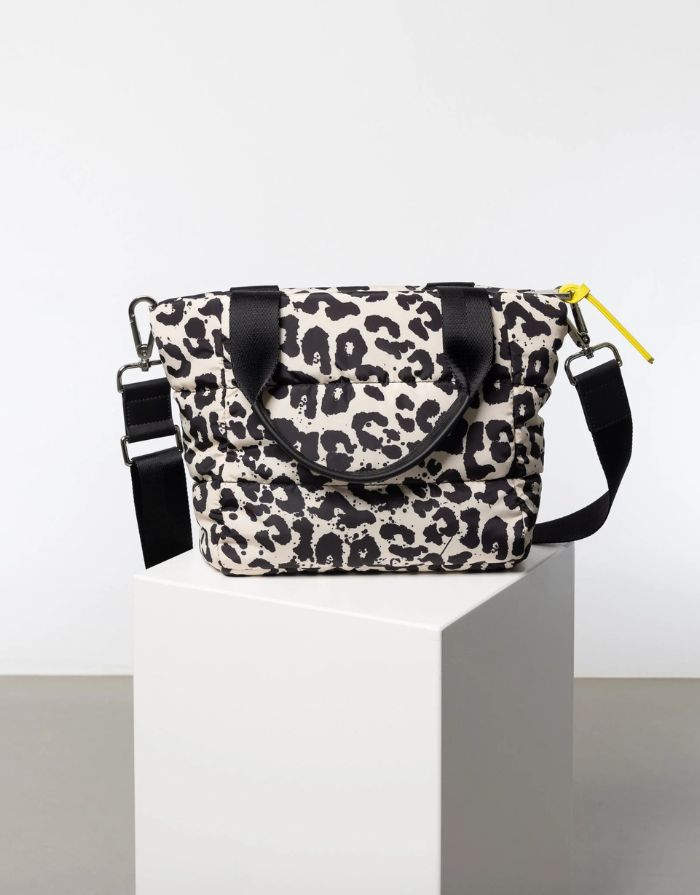 Padded Tote Bag Small I Leo Splashes Black/Sand