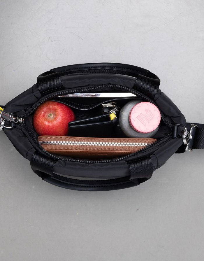 Padded Tote Bag Small I Leo Splashes Black/Sand