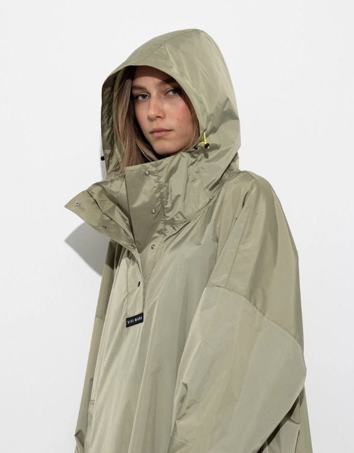 Raincoat I Solid Pale Olive